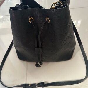 Louis Vuitton Black Leather Drawstring Shoulder Bag